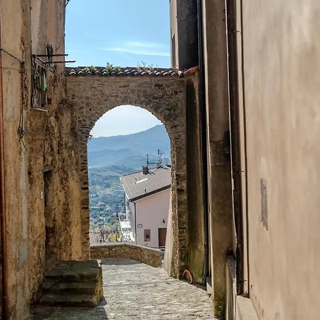 Porta Longobardi * Novi Velia